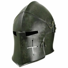 Ancien casque médiéval