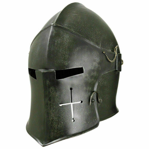 Ancien casque médiéval