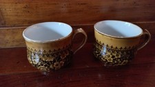 Lot 2 grandes tasses faience