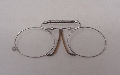 Ancienne lunettes extensible - ,