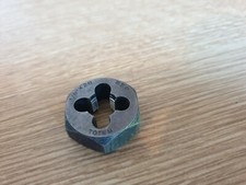 Filière 1/8" X 28 BSP