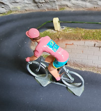 Figurine cycliste miniature