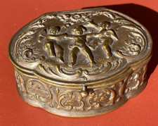 BOITE ANCIENNE GALERIE LYONNAISE BIJOUX PILULES bronze ou laiton ( LYON)