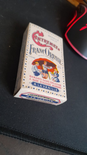 Boite franco russe flan 1950 - russe,