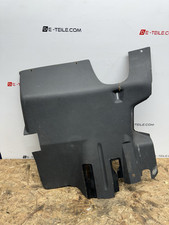 Carénage de volant BMW E30 sous l'espace de pied du volant sans camion