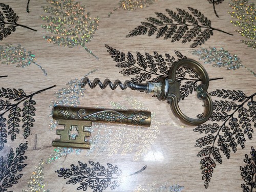 Ancien tire bouchon clé - bouchon,