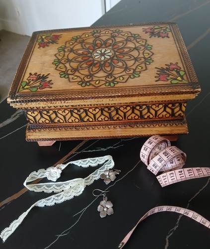 Boite bois bijoux mercerie - bois,