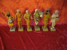 un lot de 6 personnages traditionnels en terre cuite origine INDE _PE41