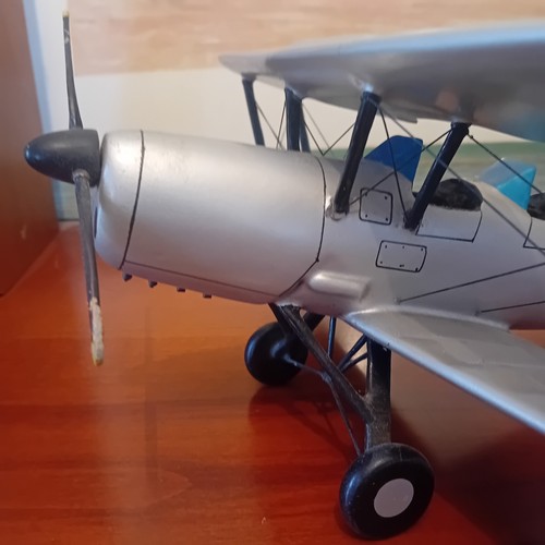 Maquette avion montée - montée,