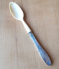 Cuillère à bouillie ancienne