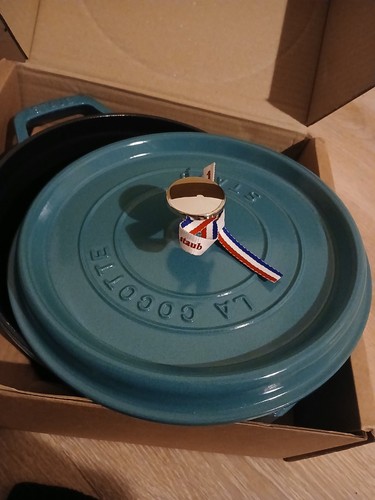 Brand new box cocotte - brand,