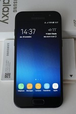 Samsung Galaxy A3 (2017) Tout petit smartphone (135 x 66 x 8mm)