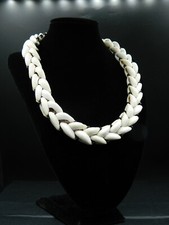 F5 - Collier de Perles de