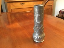 ART DECO, PETIT VASE EN ETAIN
