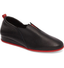 ARCHE Piaoko Flat In Noir/