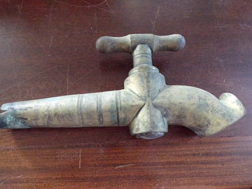Ancien robinet bronze - , art