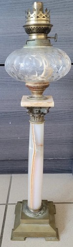 Ancienne grande lampe - , à