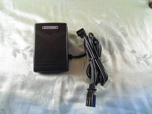 Foot control with cord pfaff - control,