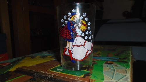 Verre moutarde dessin - à,