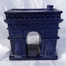 Bouteille arc de triomphe  ancienne bleue /Old blue bottle