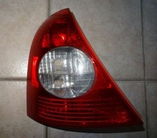 feu feux arrière stop gauche côté conducteur Clio 2 phase 2 sans platine