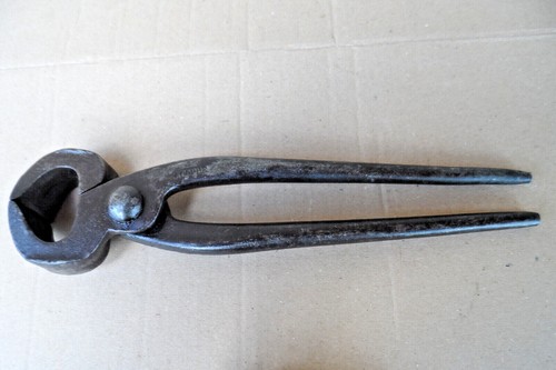 Outil ancien pince coupante - outil,