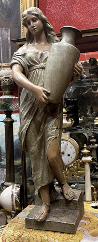 Art nouveau sculpture - nouveau, terre