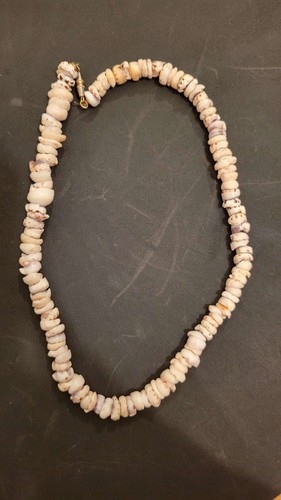 Hawaiian puka shell - shell, necklace