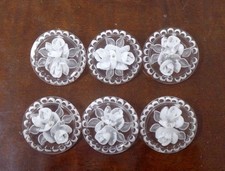 Lot 6 Boutons anciens en