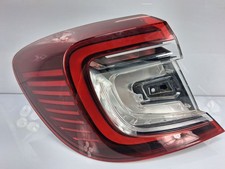 Feu arrière gauche 265555698R