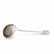 Cuillère à saupoudrer en