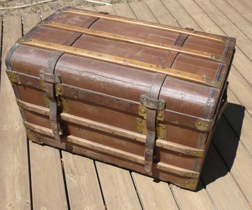 Malle bois cuir fin - malle,