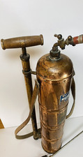 Ancien pulvérisateur en