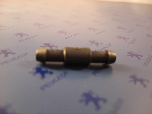 Raccord droit tuyau - , lave-vitre