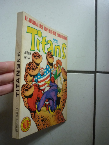 Edition lug reliure titans - /,