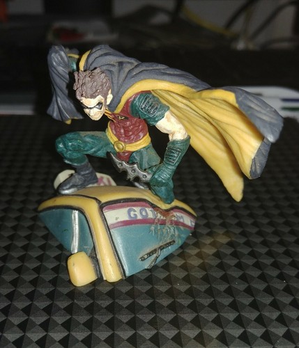 Figurine robin season figure - robin, 1