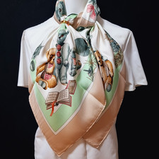 RARE VINTAGE HERMES Écharpe en Soie "Confidents Des Coeurs" Carre 90...