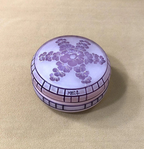 Boite ronde bonbonnière art - ronde, /