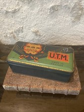 U.T.M - Made in France- Boite ancienne tole lithographiée , cigarette, pipe...