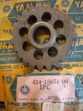 NOS Pignon de ralenti Yamaha