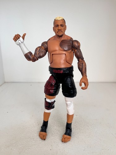 Wwe solo sikoa mattel figurine - mattel,