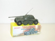 DINKY TOYS, Char FL 10 panhard