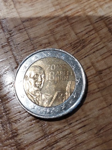 Pièce euros général de - 2,