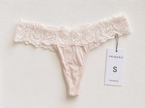 String femme - femme,