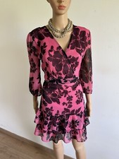 Robe rose et noire neuve avec