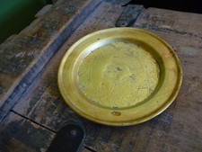 plateau rond en laiton doré veritable assiette marocaine TBE