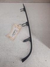 Enjoliveur moustache optique