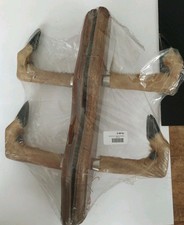 2 Porte fusil 2 places NEUFS en pieds de biches, supports mural en chêne massif