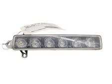 Feu diurne avant gauche