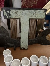 Ancienne Lettre T enseigne